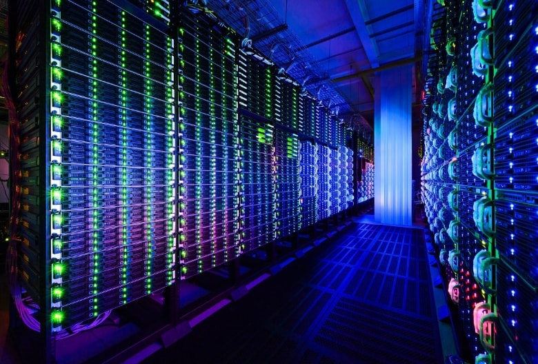 РБК: в дата‑центрах, построенных 10-15 лет назад, начались сбои из‑за износа оборудования