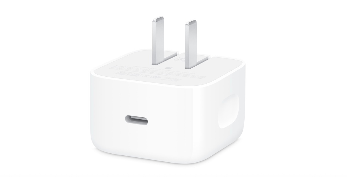 Apple выпустила зарядный адаптер USB‑C на 40 Вт и с выдвижной вилкой