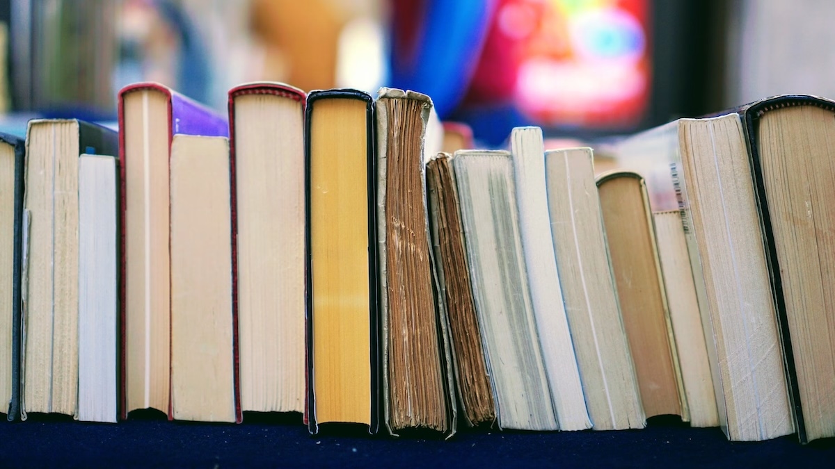 В 404 Media отследили партию редких книг, которая закончила жизнь на тренировочном полигоне ИИ Amazon