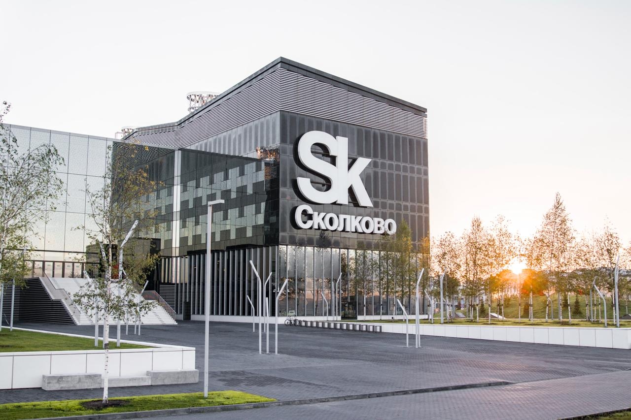 РБК: более 50 IT-компаний столкнулись с претензиями ФНС после потери льгот от «Сколково»