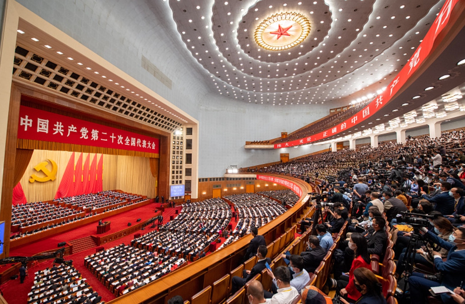 Китай приравнял ИИ к обороне: технологии в начальный раз стали приоритетом №1 в пятилетке