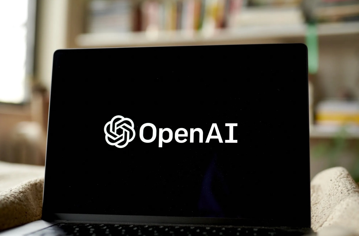 OpenAI потеряла трех топов за день — перед IPO на $852 млрд