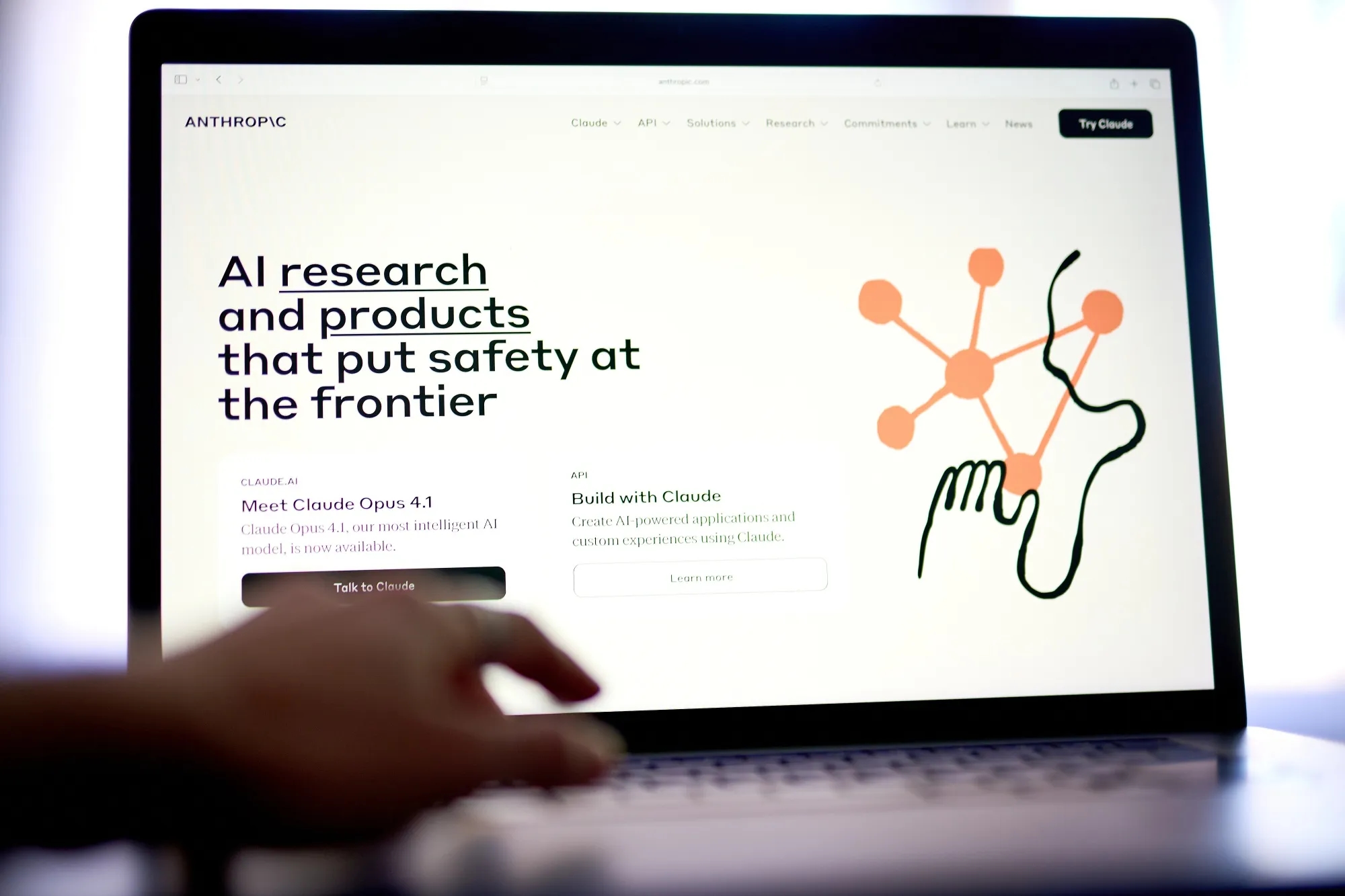 Пентагон ставит под сомнение перспективы Anthropic в сфере ИИ