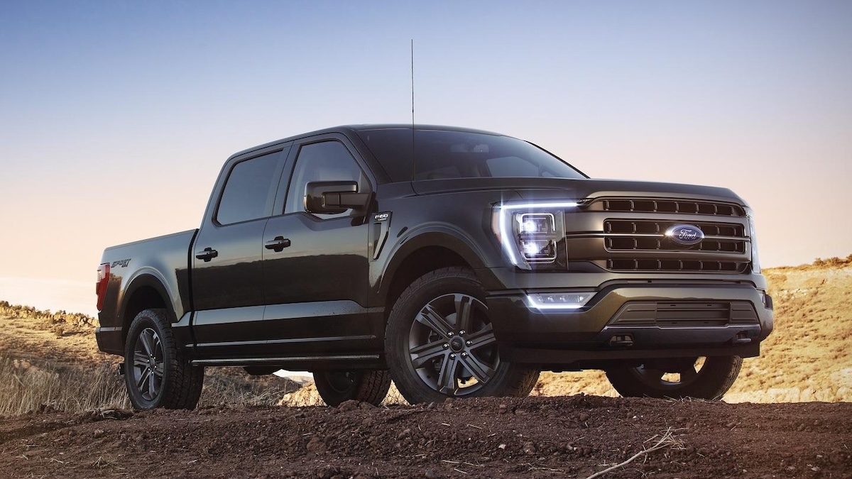 Ford отзывает свыше 740 тысяч авто в связи с дефекта трансмиссии, способного привести к движению припаркованных машин