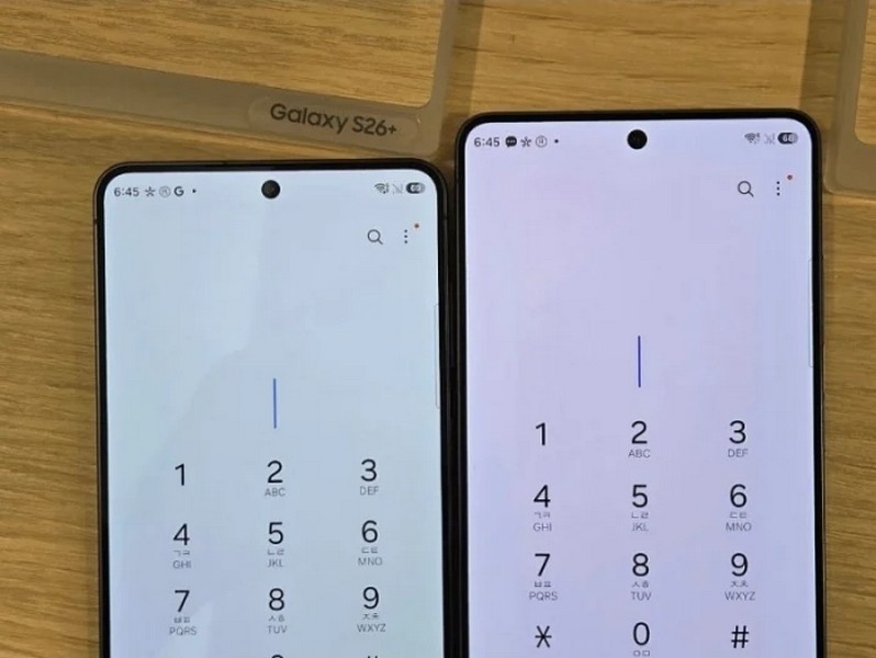 Пользователи Galaxy S26 Ultra сообщили о появлении красноватого оттенка прямо в центре экрана