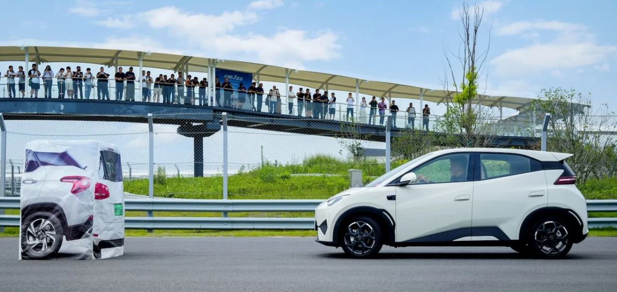 BYD возьмёт на себя ответственность за аварии на автопилоте «God’s Eye» в Китае