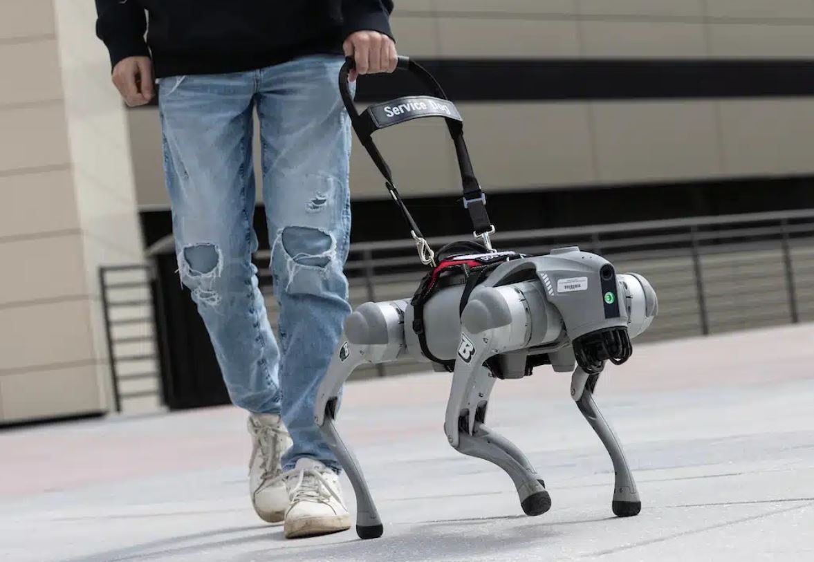 Исследователи создали робота-собаку для людей с нарушениями зрения