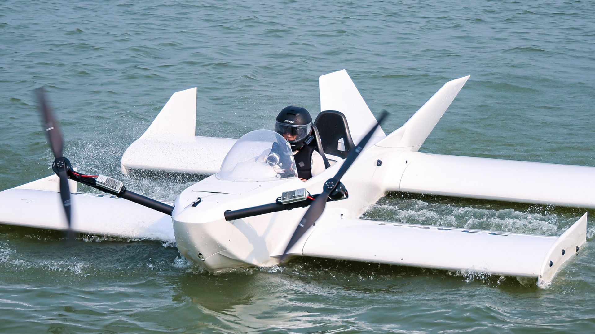 Китайская Navee представила двухместный экранолёт WaveFly 5