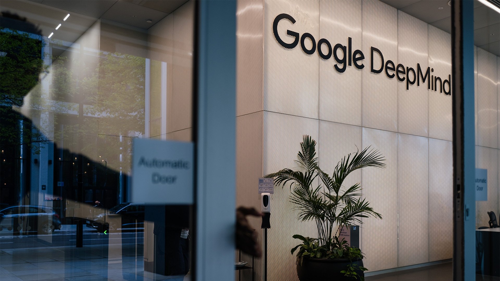 Google обучит ИИ для борьбы с суперинфекциями