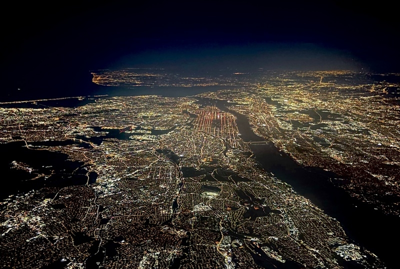 Опыт: как выживать в ночных перелётах