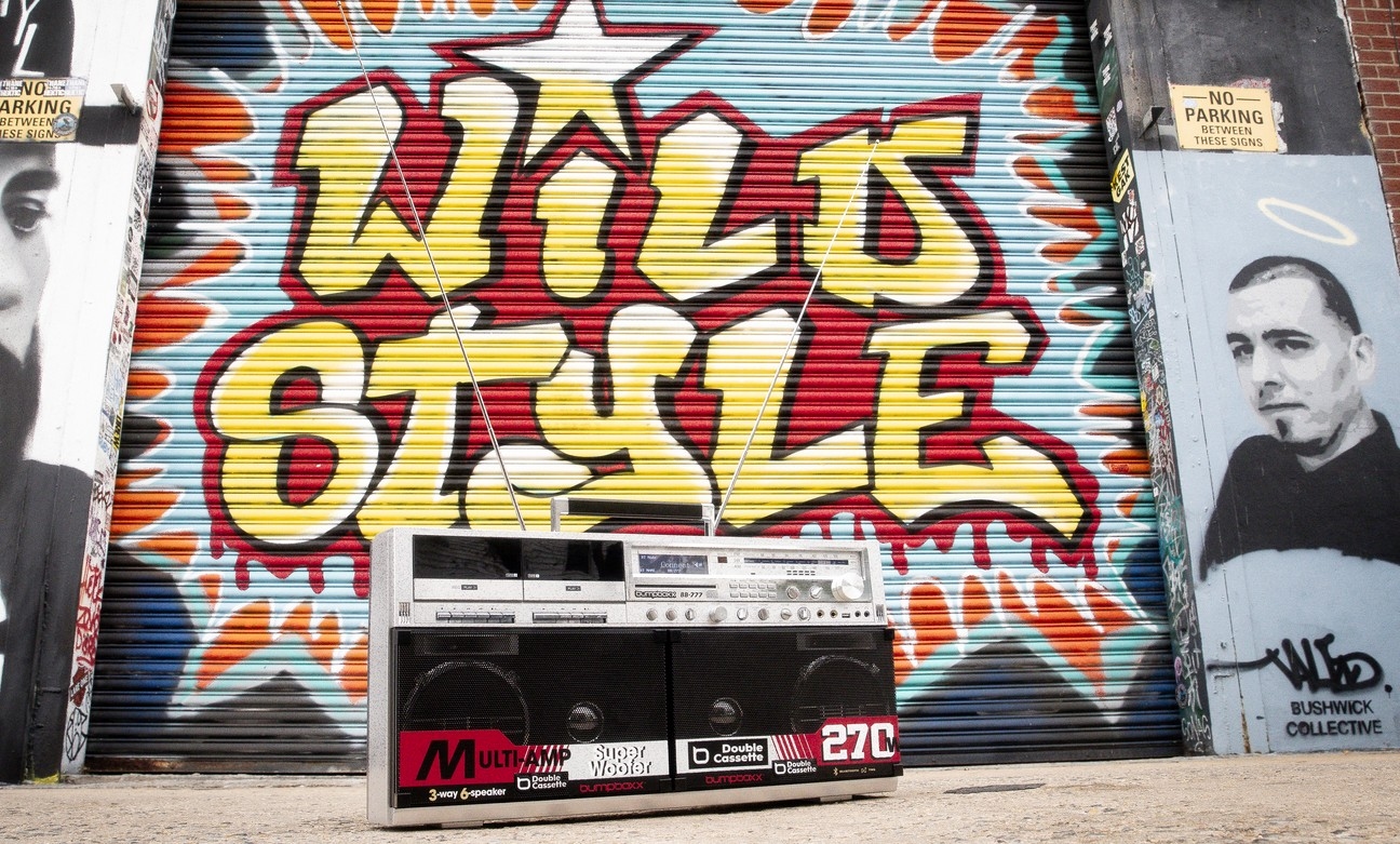 Bumpboxx представила портативную аудиосистему в виде бумбокса Sharp GF-777