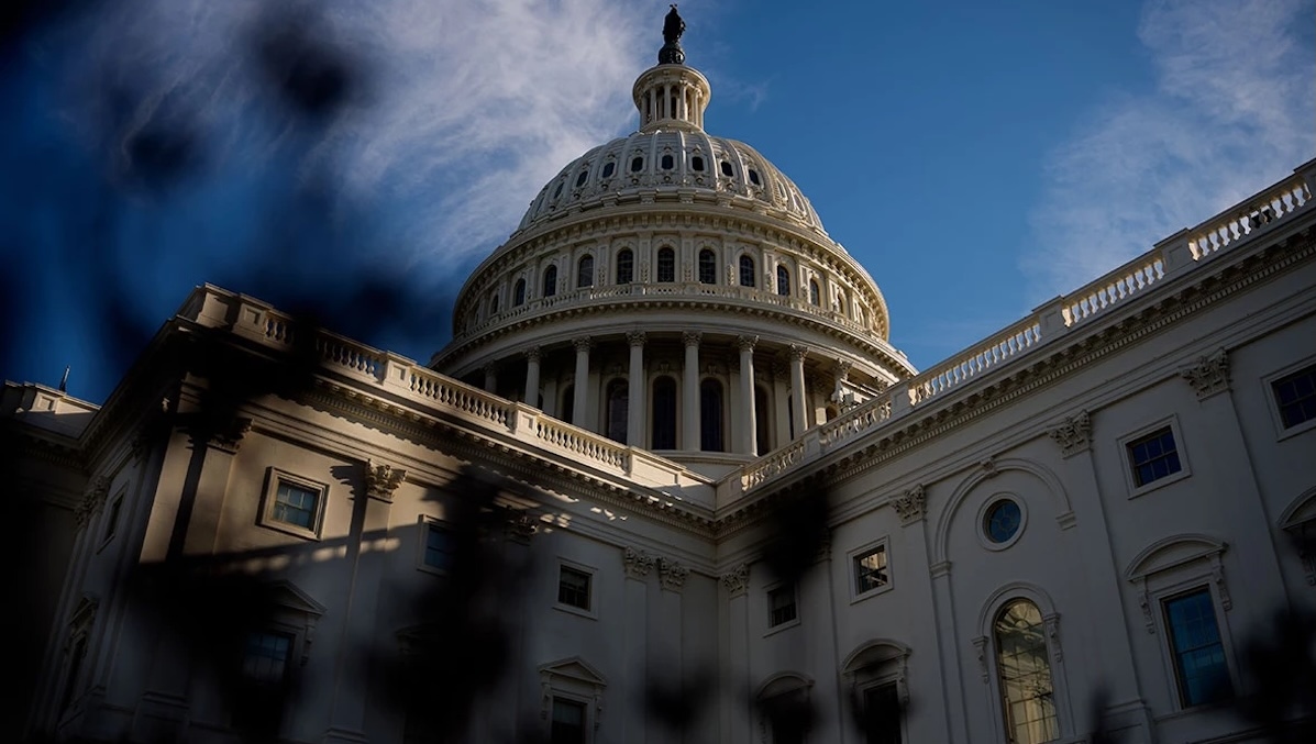 В Конгресс США внесли законопроект, позволяющий властям замедлять и отключать системы ИИ