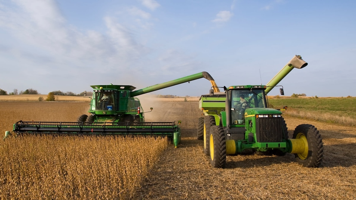 John Deere согласилась на 10-летнее соглашение о праве на ремонт