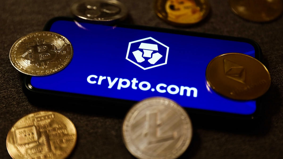 Инициатива Crypto.com заявил о сокращении приблизительно 12% сотрудников на фоне масштабного внедрения ИИ в бизнес-процессы