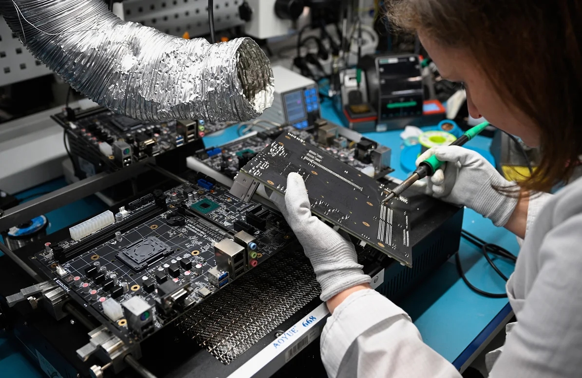 Цены на серверную хранилище и SSD выросли из‑за бума ИИ