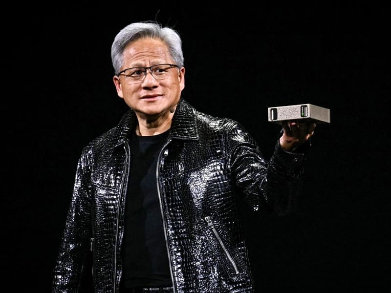 Глава Nvidia сравнил адаптацию к ИИ с появлением автомобилей и призвал выработать новые социальные нормы