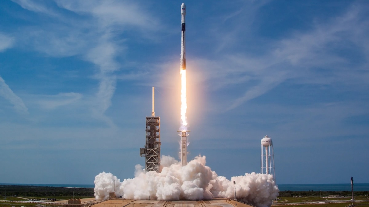 SpaceX планирует отказаться от запуска спутников на ракете Falcon 9 после 2028 года и перейти на Starship