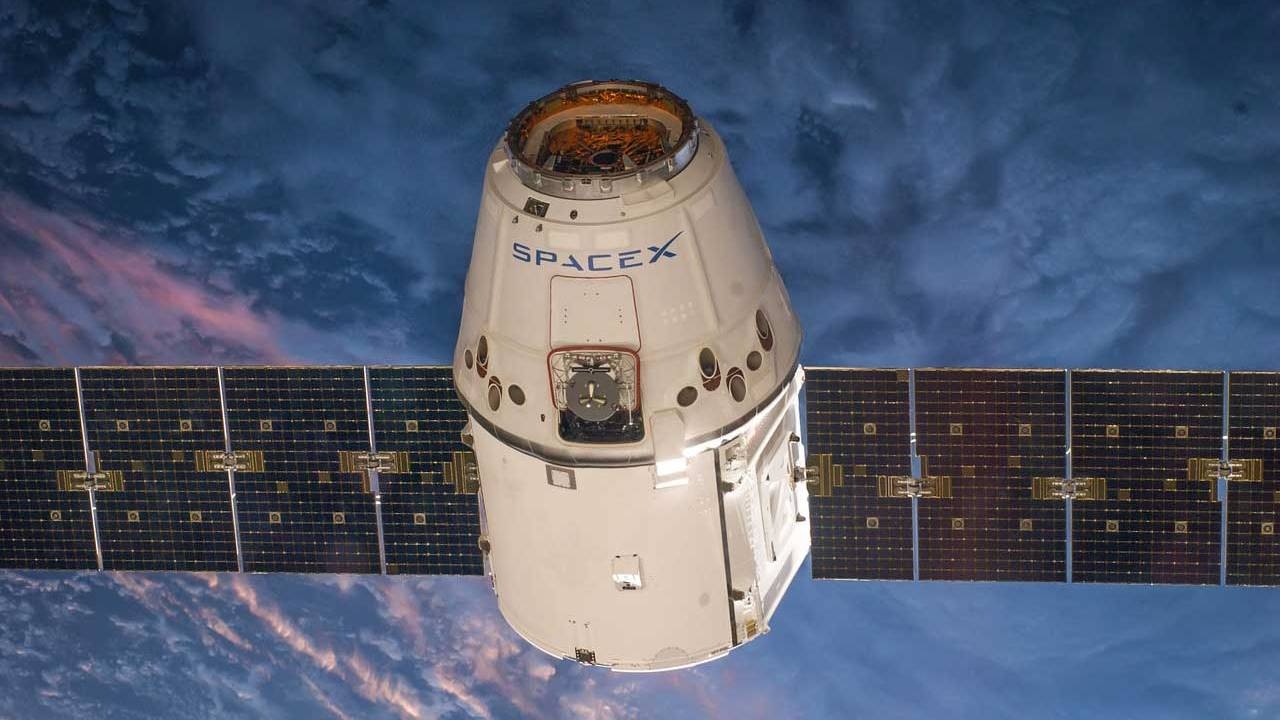 SpaceX запустила больше спутников, чем весь остальной мир за всю историю космонавтики