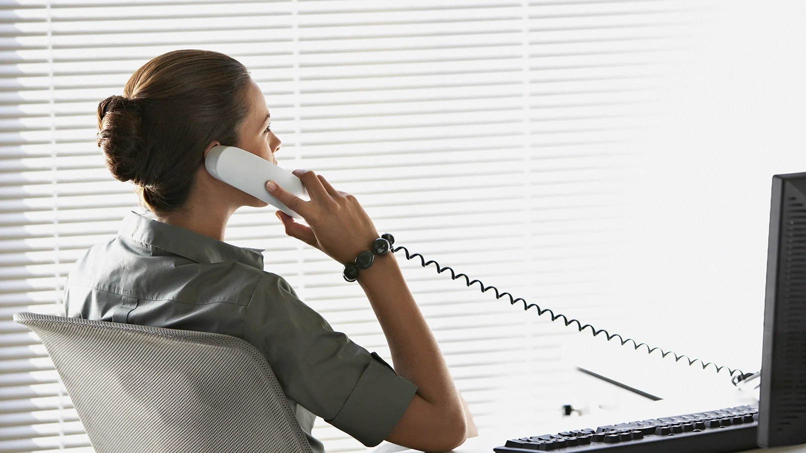 В Москве вырос спрос на стационарные телефоны на фоне ограничений мобильного интернета